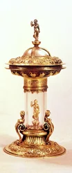 Salière debout, cristal de roche avec base, bord et couvercle en argent doré, 1549
